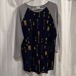 LuLaRoe Long Sleeve Tee with Arrow Print - Gray and Gold on Black
